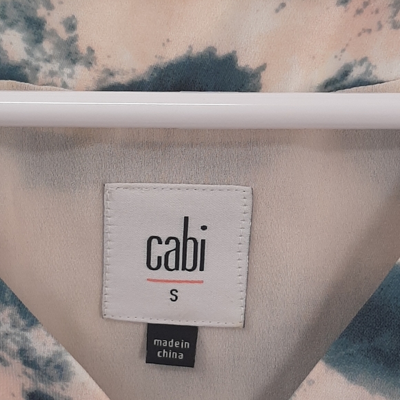 Cabi Blush Gelato V-Neck Flowy Blouse Style 5035 - Picture 5 of 10